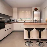 Modern Rosarol By Istrabook * Ližnjan