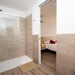 빌라 Modern Rosarol By Istrabook