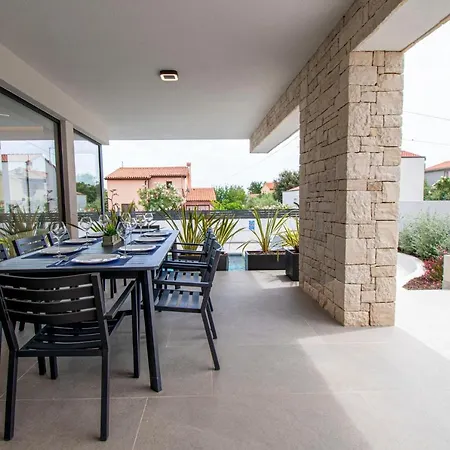 וילה Modern Rosarol By Istrabook *