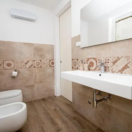 וילה Modern Rosarol By Istrabook