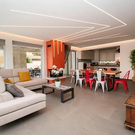 Modern Rosarol By Istrabook *