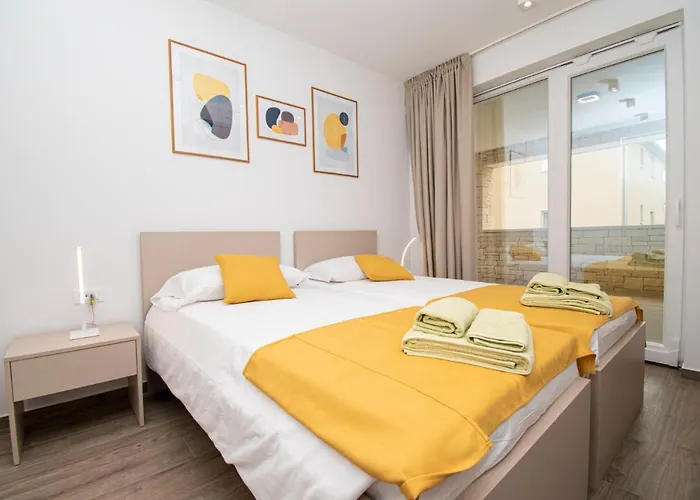 Beautiful Rosarol Ližnjan